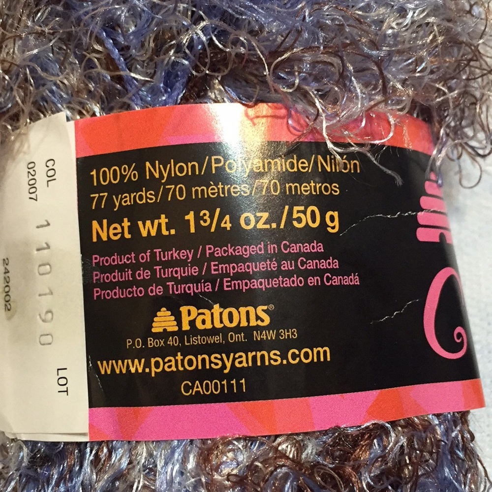 Yarn & Needles. - Picture 4 of 6